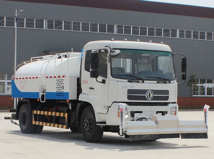 多功能灑水車(chē)——東風(fēng)天錦高壓清洗灑水車(chē)