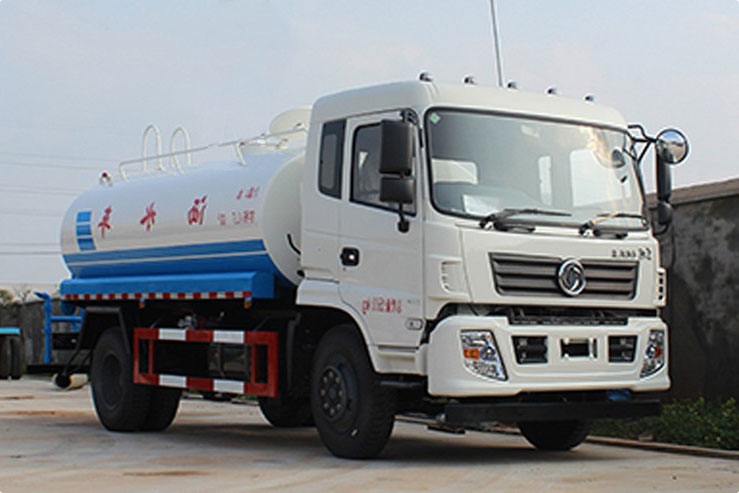 工程灑水車(chē)的價(jià)錢(qián)_12噸(12方)東風(fēng)專(zhuān)用底盤(pán)工程灑水車(chē)價(jià)格