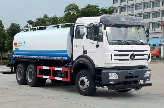15方灑水車(chē)包月多少錢(qián)_北奔18噸綠化灑水車(chē)廠(chǎng)家價(jià)格