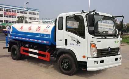 5噸綠化灑水車(chē)價(jià)格_重汽王牌5噸綠化灑水車(chē)廠(chǎng)家價(jià)格