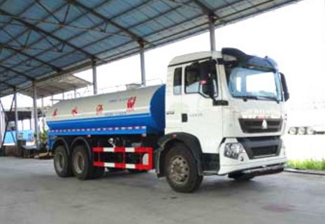 20方灑水車(chē)筒體厚度標準_重汽豪沃T5G-20噸綠化灑水車(chē)廠(chǎng)家價(jià)格