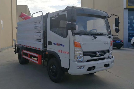 藍牌灑水車(chē)價(jià)格_時(shí)風(fēng)風(fēng)馳5方藍牌綠化灑水車(chē)